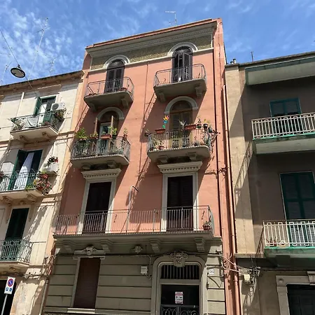 89 Steps To The Terrace * Bari